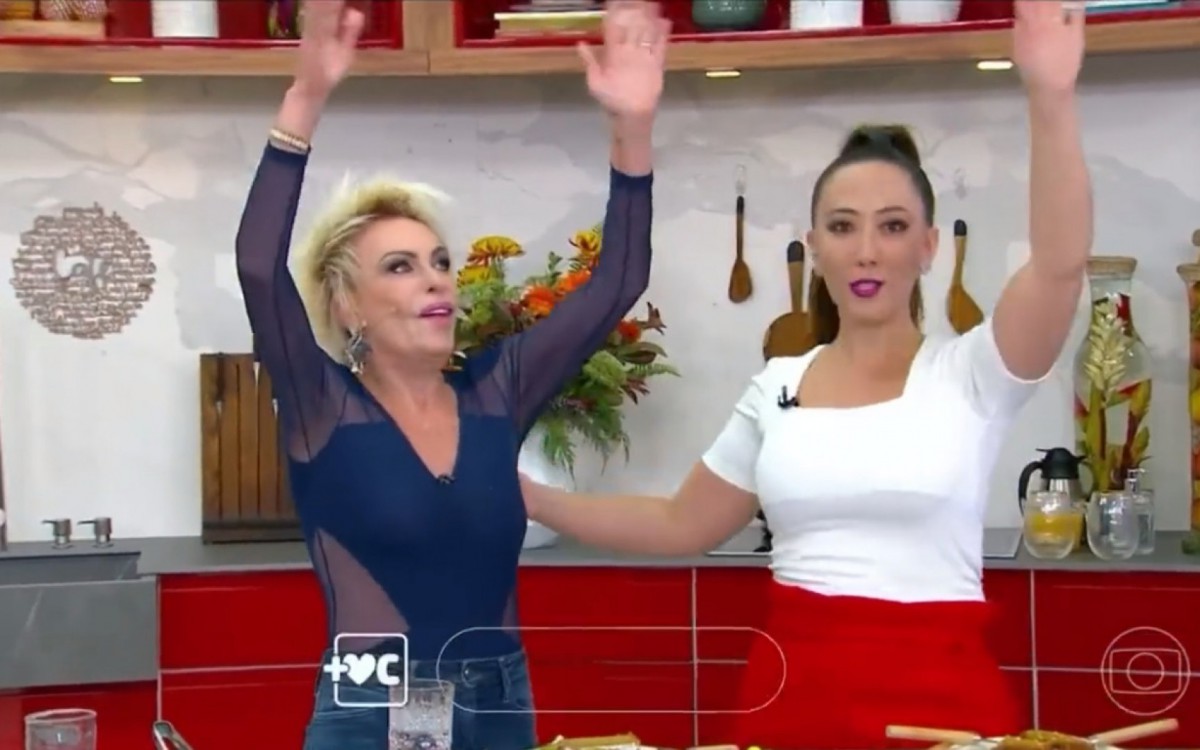 A repórter Ju Massaoka precisou encerrar o 'Mais Você' após Ana Maria Braga engasgar com pedaço de bolo - Reprodução/Globo