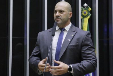 Banco Central aciona bancos para bloquear contas de Daniel Silveira
