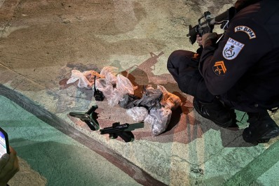 Confronto termina com PM ferido em Niterói