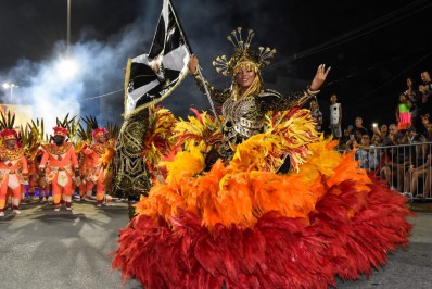 Escola de Samba ligada ao Vasco consegue acesso no Carnaval do Rio de Janeiro
