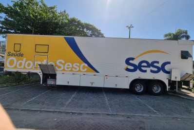 Sindicomércio de Rio das Ostras traz carreta OdontoSesc para o Município