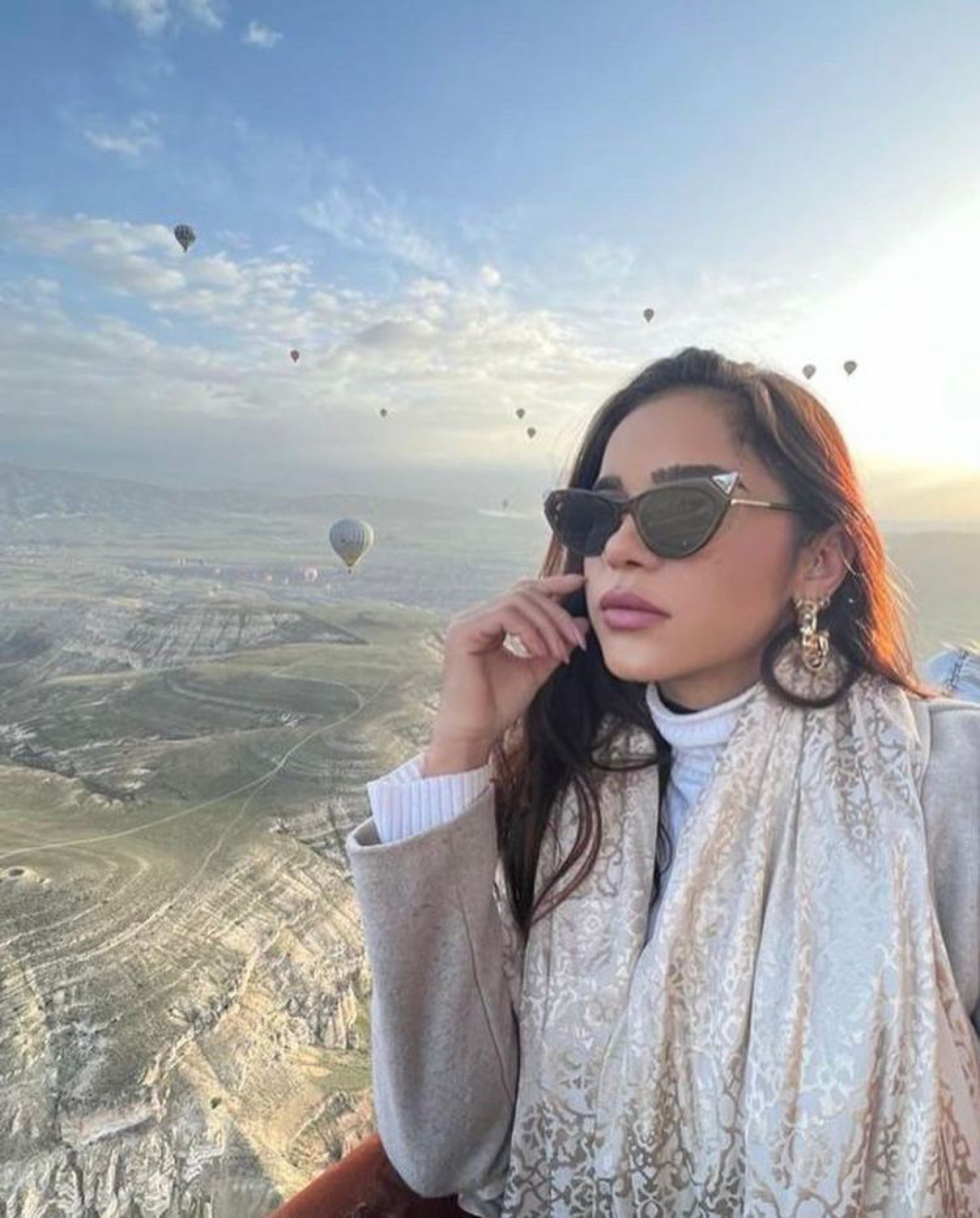 Gizelly Bicalho compartilhou lindos cliques em seu primeiro passeio de balão na Turquia - Reprodução