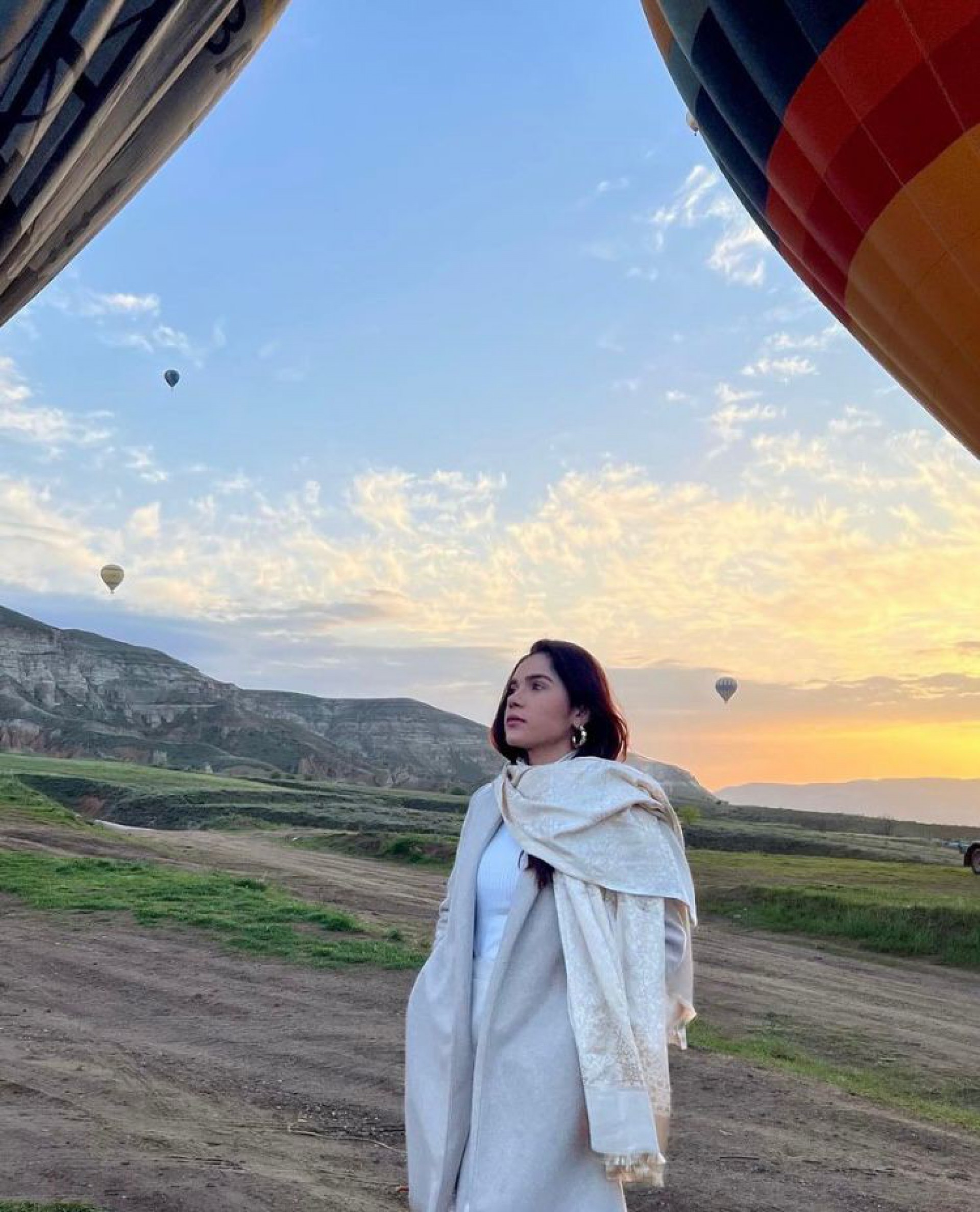 Gizelly Bicalho compartilhou lindos cliques em seu primeiro passeio de balão na Turquia - Reprodução