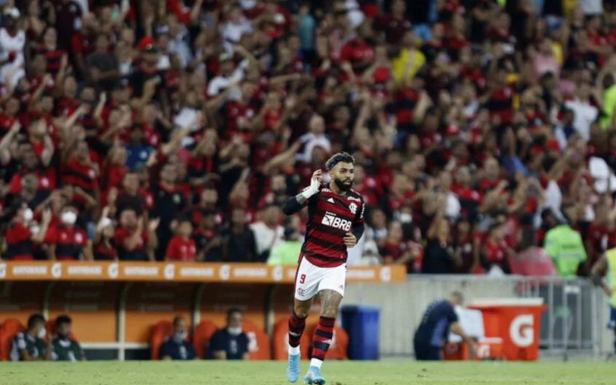 Conmebol multa Flamengo por atos da torcida em partida contra o Talleres; confira