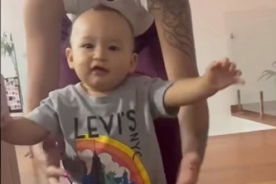 Que fofura! Bianca Andrade mostra os primeiros passinhos do filho