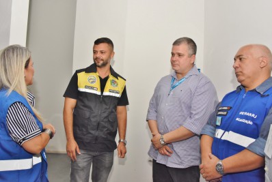 Durante a solenidade, 36 profissionais receberam os certificados do curso de Atualização de Agente de Trânsito