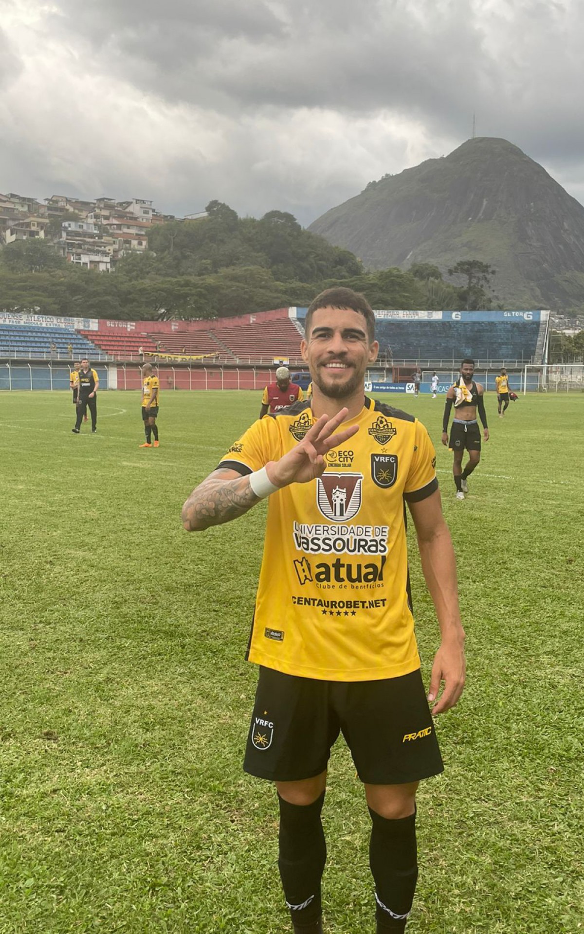 Bruno Santos celebra gols e vit&oacute;ria do Volta&ccedil;o - Divulga&ccedil;&atilde;o