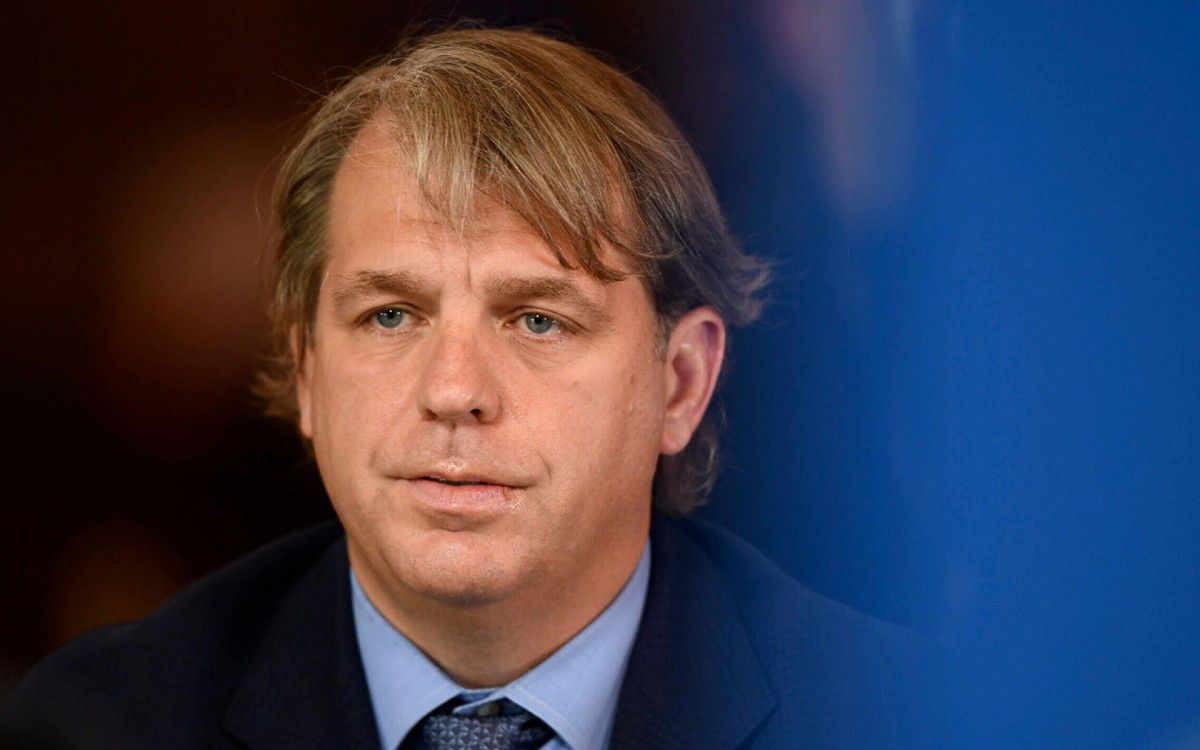 Cons&oacute;rcio de Todd Boehly assina contrato para compra do Chelsea