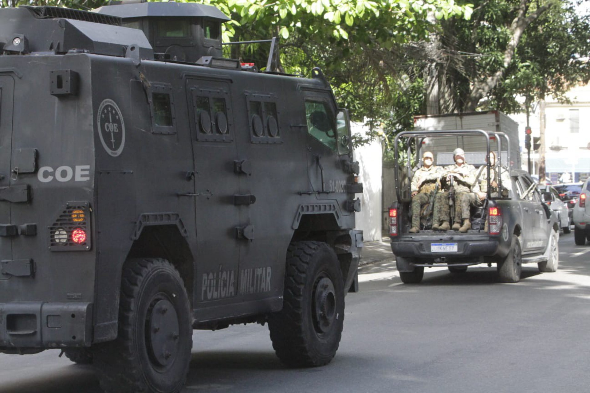 Bope subindo o Morro de Santa Marta, em Botafogo, nesta manhã (06) - Marcos Porto/Agência O DIA