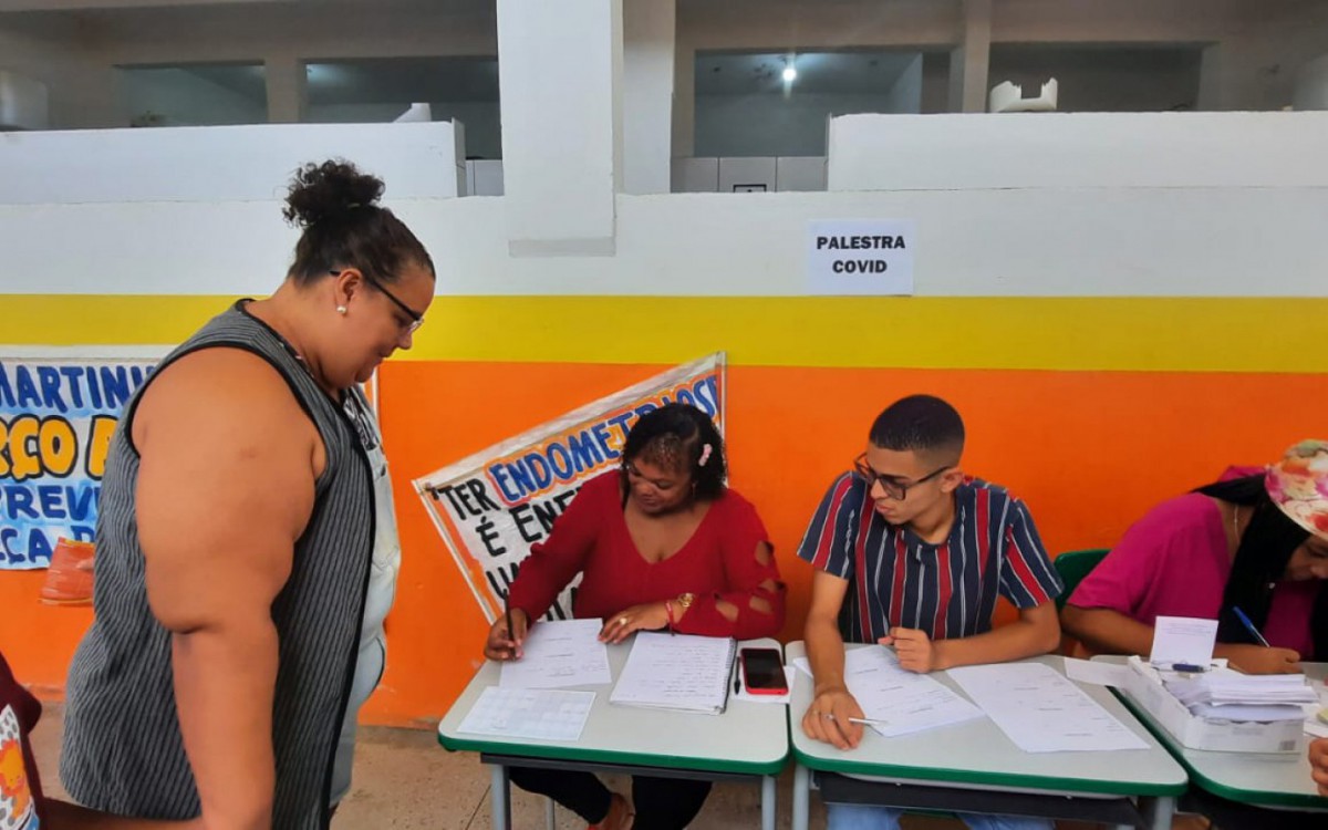 Cerca de 300 pessoas foram atendidas, criando uma perfeita integra&ccedil;&atilde;o entre as escolas e a comunidade local na A&ccedil;&atilde;o Social 