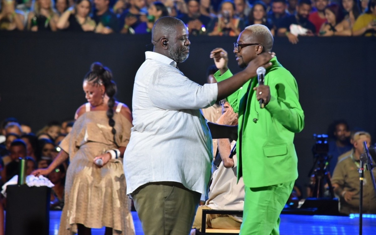 P&eacute;ricles e Mumuzinho