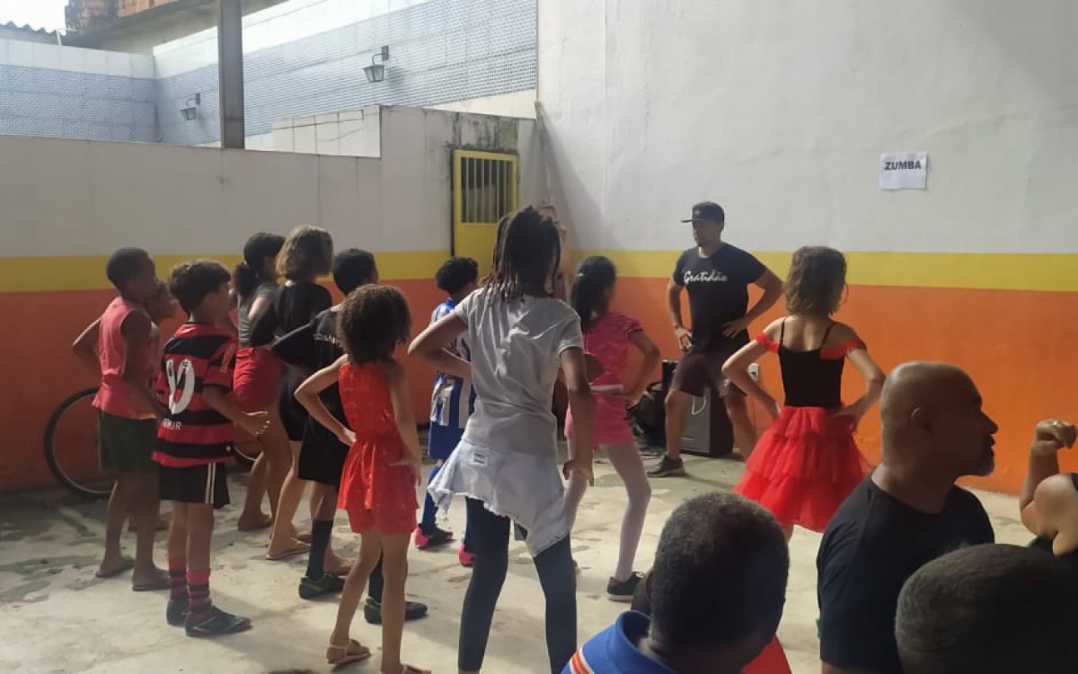 O Aul&atilde;o de Zumba animou a crian&ccedil;ada na A&ccedil;&atilde;o Social