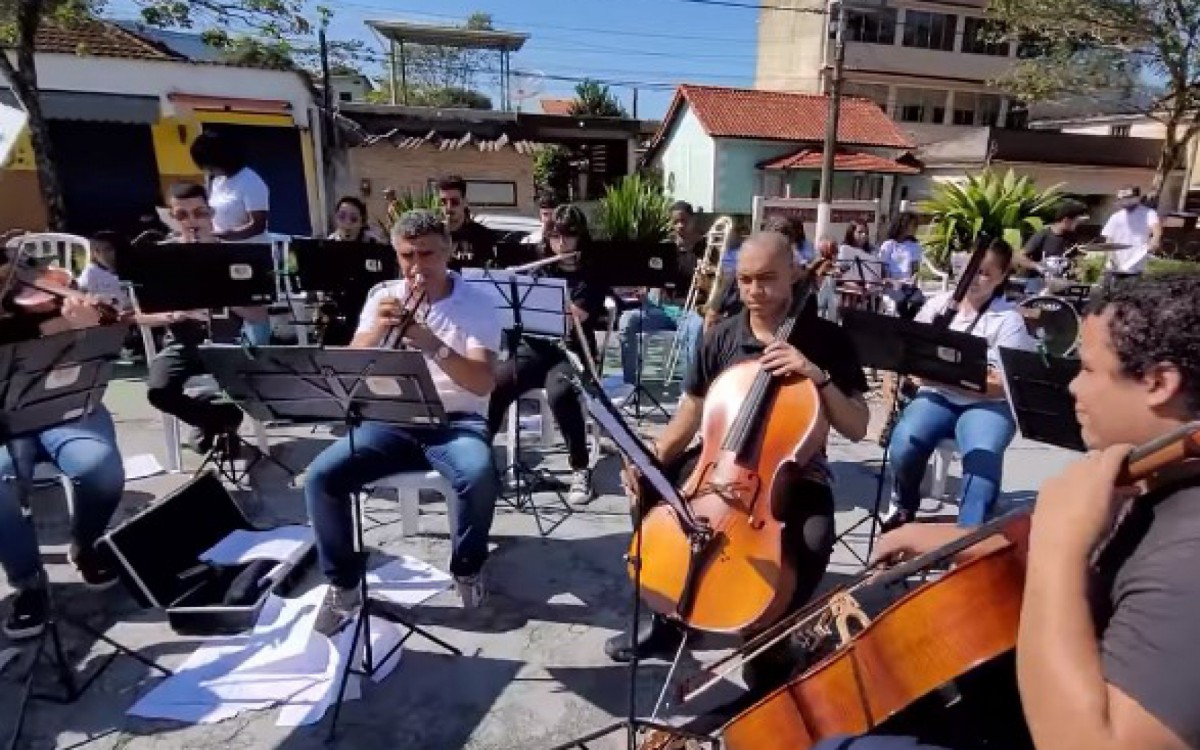 Nada melhor do que celebrar uma ocasi&atilde;o especial com m&uacute;sica