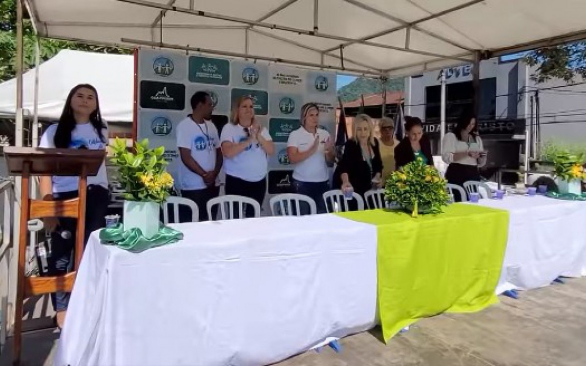 Entre os presentes estava a prefeita de Guapimirim, Marina Rocha