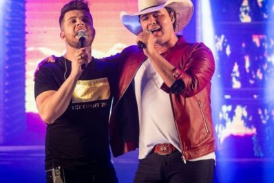 Aleksandro, da dupla com Conrado, morre em acidente de ônibus; outras 5 mortes foram confirmadas