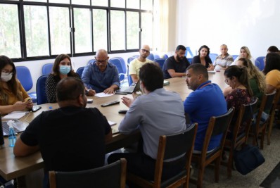 Impactos sociais que possam ser provocados por construção de porto geram discussões