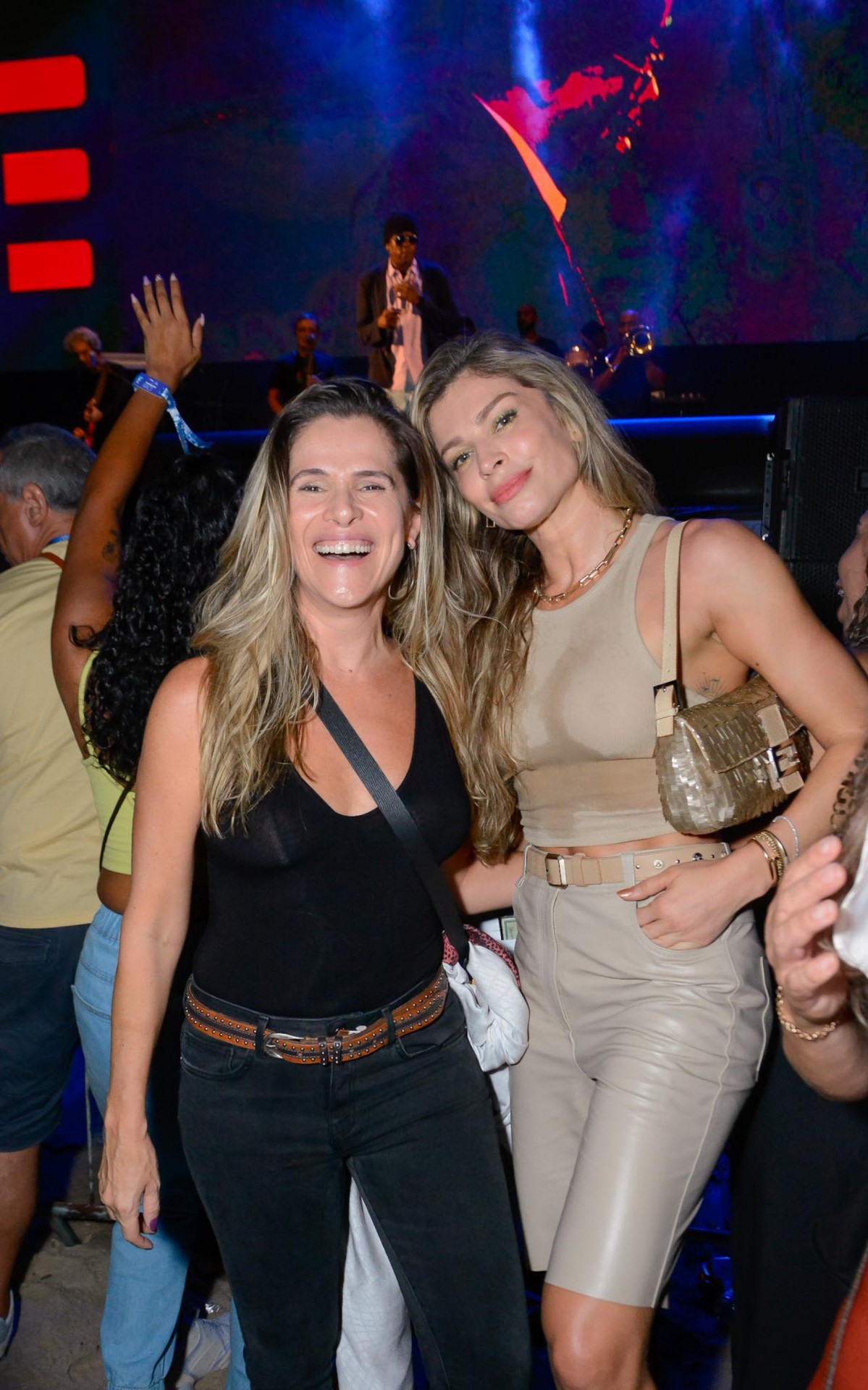 Ingrid Guimar&atilde;es e Grazi Massafera