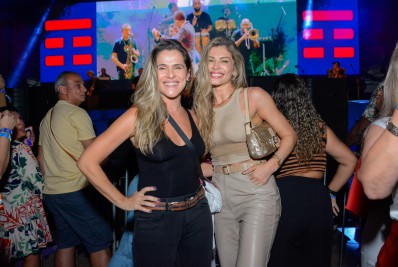 Grazi Massafera e Ingrid Guimarães se divertem em show de Seu Jorge na Zona Sul do Rio