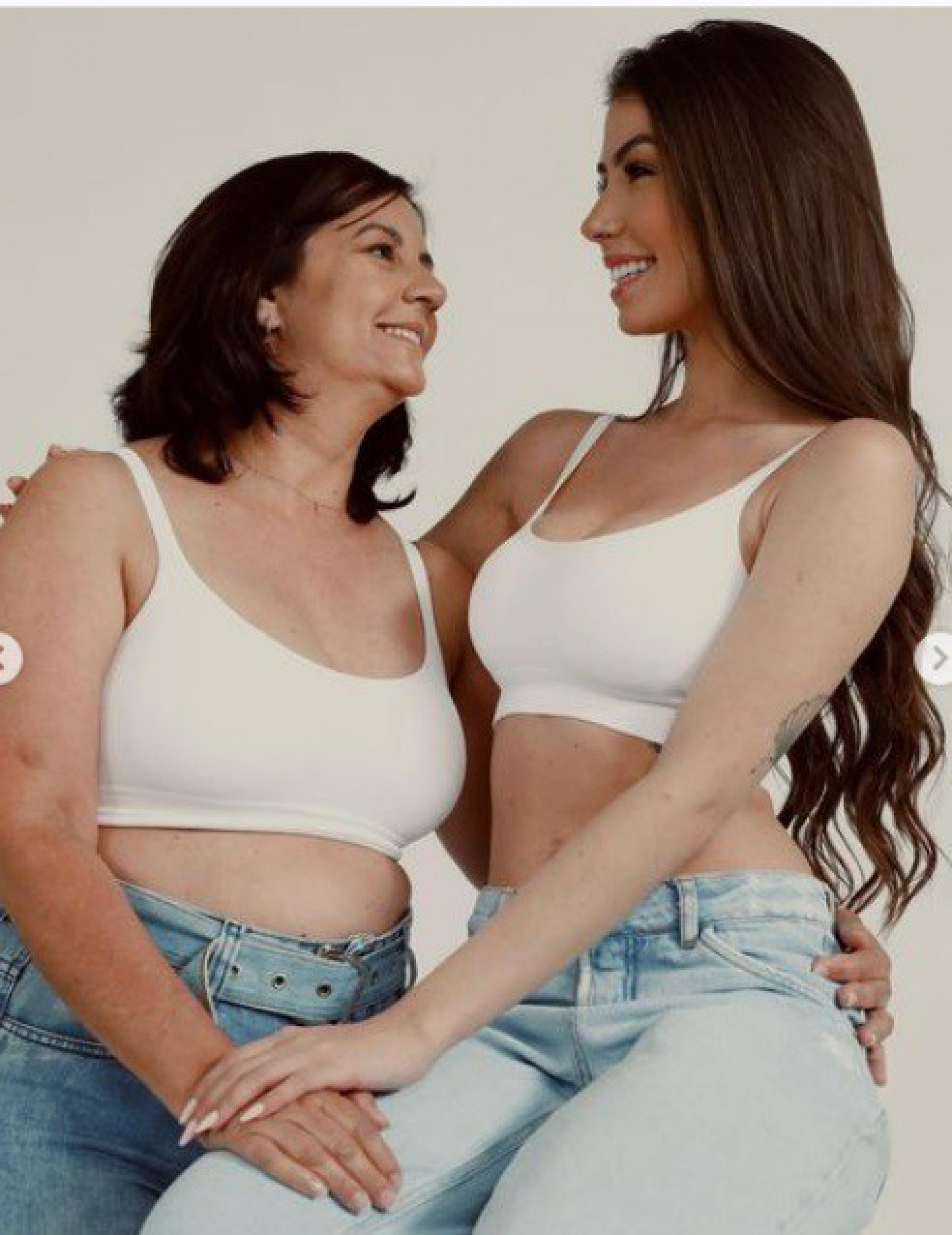 Maria Lina e a mãe, Cássia Deggan  - reprodução do instagram