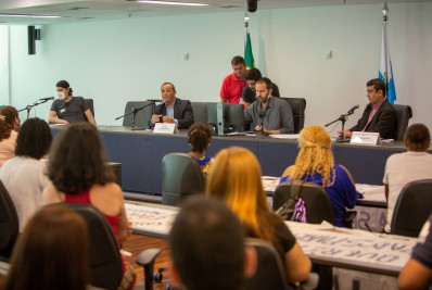 Comissão de Educação da Alerj lidera reunião para viabilizar professores
