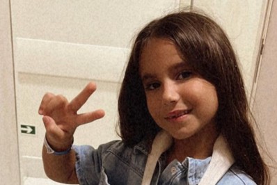 Filha de Deborah Secco quebra o braço no Dia das Mães