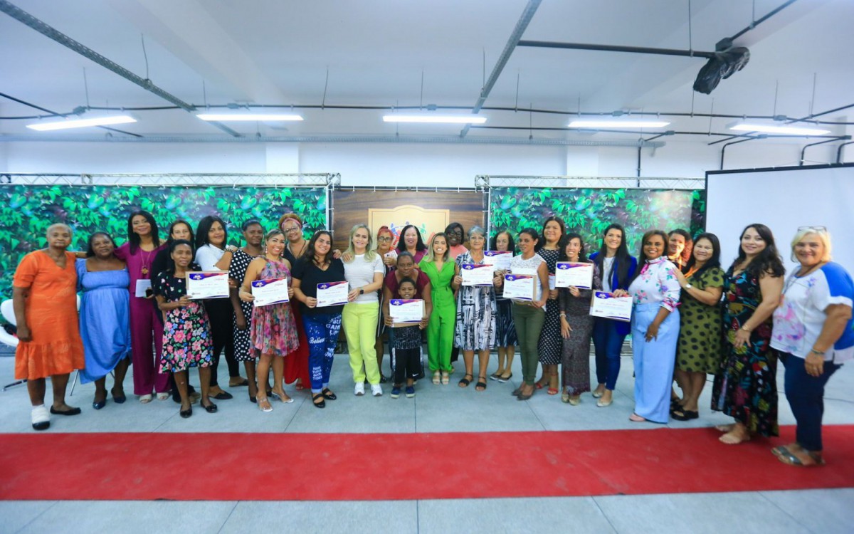 A cerim&ocirc;nia de certifica&ccedil;&atilde;o mostrou a import&acirc;ncia do empoderamento da mulher