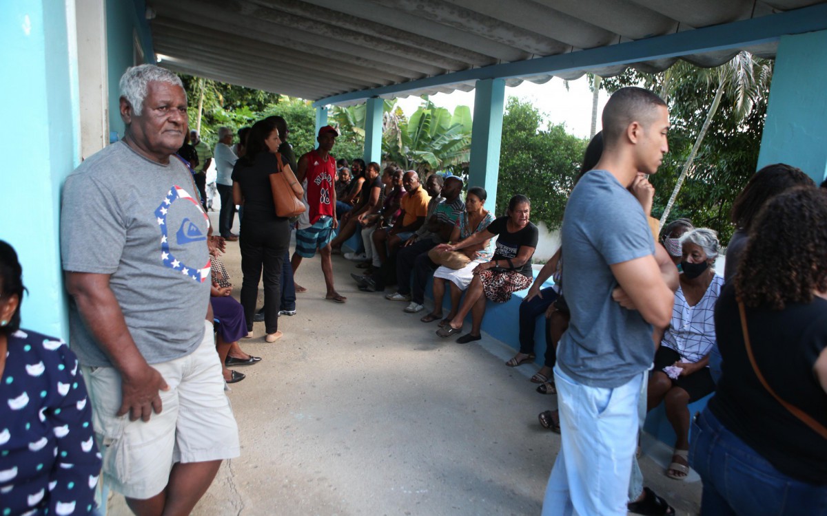 Corpo de Rita de C&aacute;ssia Peres, 46 anos, foi sepultado nesta ter&ccedil;a-feira, no Cemit&eacute;rio Municipal de Ipiiba, em Santa Izabel, em S&atilde;o Gon&ccedil;alo - Cl&eacute;ber Mendes/Ag&ecirc;ncia O Dia