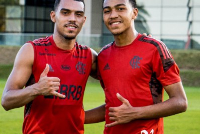 Visando reforçar o elenco Sub-20, Botafogo contrata irmão de Matheuzinho, do Flamengo