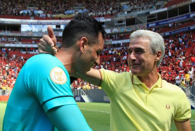 Gatito opina sobre objetivo do Botafogo na Série A: 'Só pensar em não cair é arriscado'