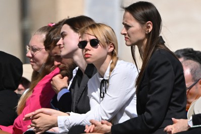 Papa se reúne com esposas de combatentes ucranianos do Batalhão de Azov