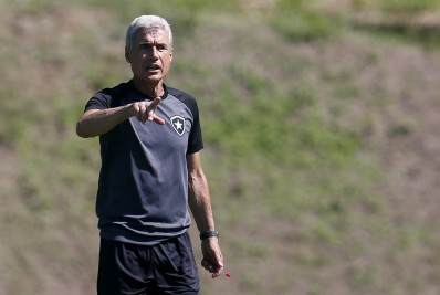 Com novidades, Botafogo está escalado para duelo decisivo na Copa do Brasil