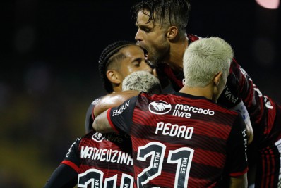 Paulo Sousa sai em defesa do Departamento Médico do Flamengo: 'Há necessidade de o médico fazer uma coletiva?'