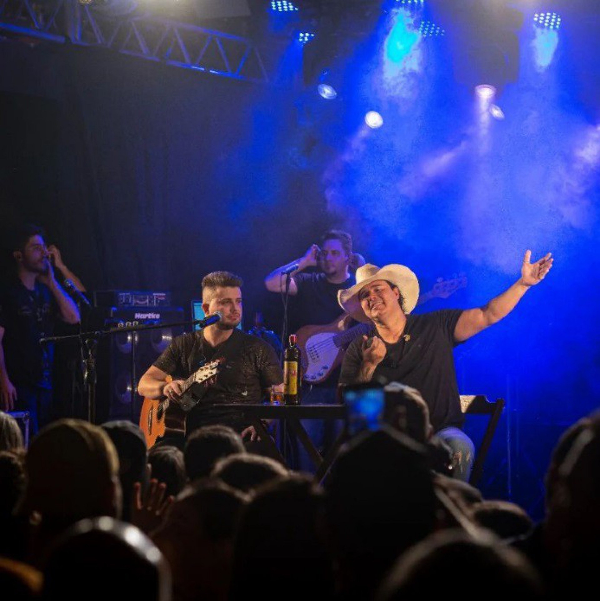 Aleksandro, da dupla com Conrado, morreu após acidente com ônibus de sua banda  - Reprodução/Instagram