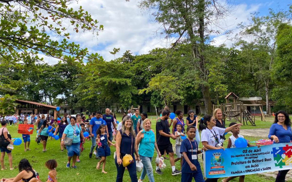 Uma animada caminhada tamb&eacute;m fez parte do evento no Clube Vale do Ip&ecirc;