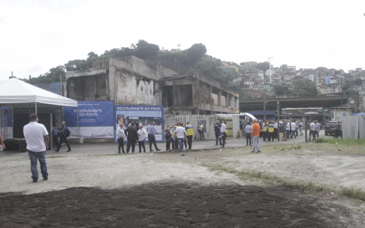 Cl&aacute;udio Castro anuncia constru&ccedil;&atilde;o de Restaurante do Povo na Central do Brasil