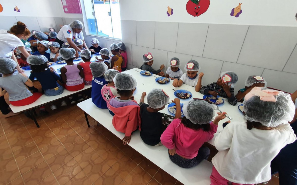 Recursos para merenda escolar beneficiam 2,5 milh&otilde;es de alunos das escolas p&uacute;blicas no Estado