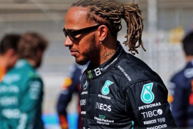 Hamilton escapa de punição por usar piercing no nariz; entenda
