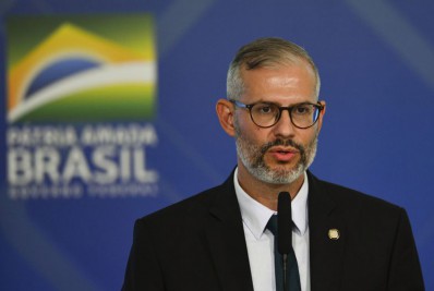 Ministro da Educação presta esclarecimentos sobre escândalo com líderes religiosos na pasta