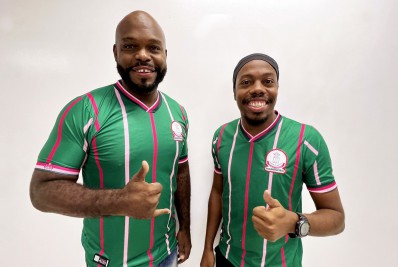 Taranta Neto e Rodrigo Explosão são os novos mestres de bateria da Mangueira