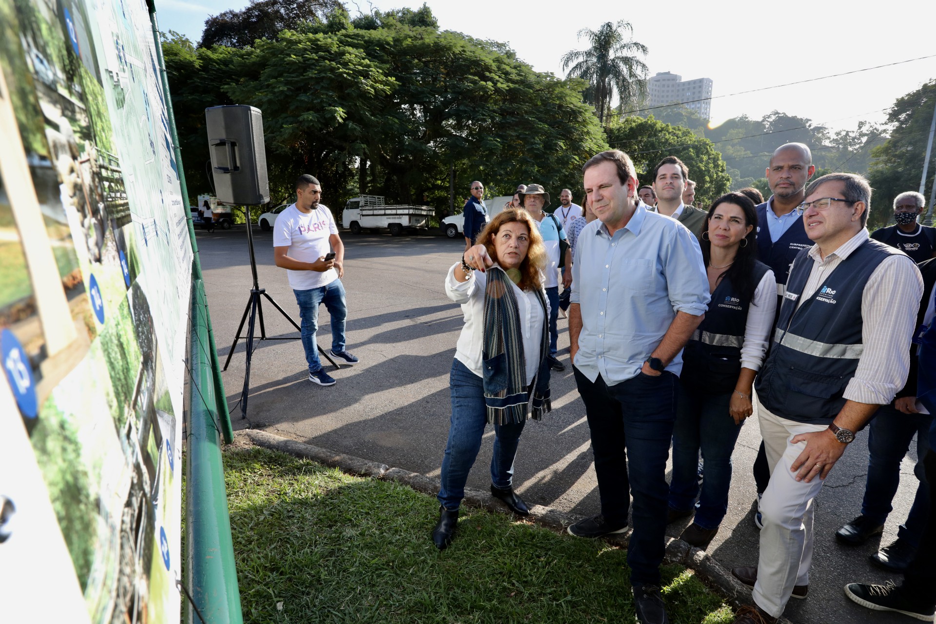O prefeito do Rio, Eduardo Paes, esteve hoje na Quinta da Boa Vista, acompanhando o início das obras de revitalização do parque - Beth Santos/Prefeitura do Rio