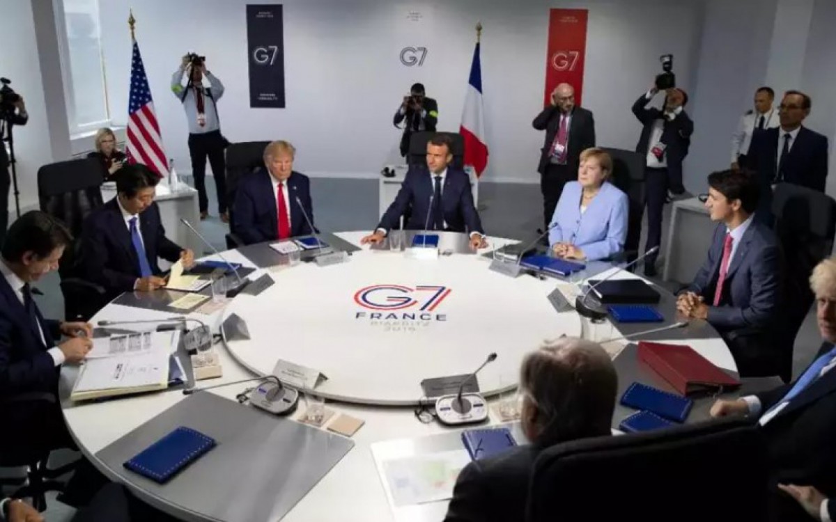 G7 nunca reconhecerá as fronteiras que a Rússia deseja modificar à força
 - AFP