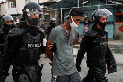 Jovens condenados por manifestação contra governo cubano em 2021 são soltos