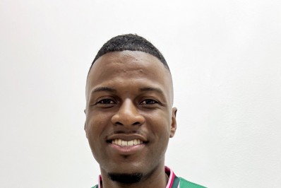 Mangueira anuncia jovem talento para posto de intérprete oficial