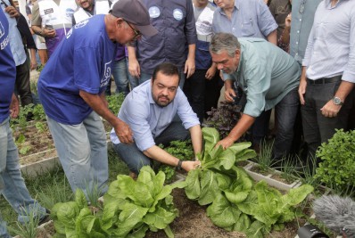 Cláudio Castro inaugura equipamentos públicos no Jacarezinho
