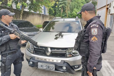 Polícia recupera veículo roubado em Guapimirim