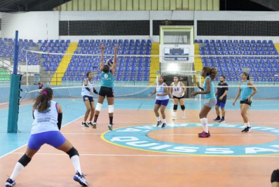Invicto, vôlei feminino de Quissamã se prepara para mais uma rodada da Liverj
