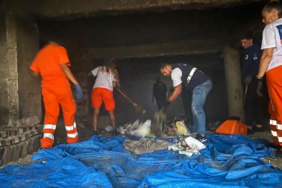 Prefeitura desmobiliza moradia improvisada na orla de São Conrado