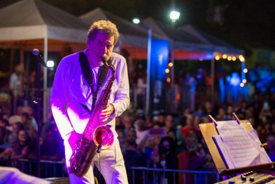 Léo Galdelman se irrita com bolsonarista no Festival de Jazz de Búzios 