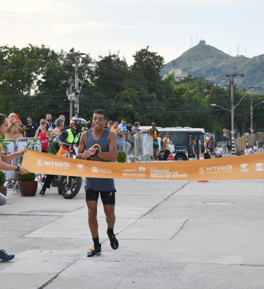 Estudantes do Campus Patrocínio participam de Maratona Regional de