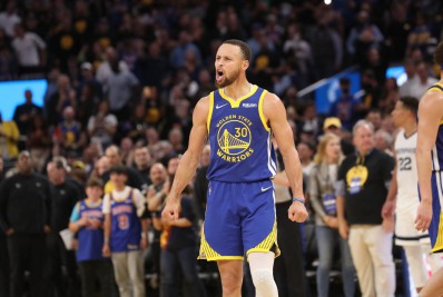 Stephen Curry rompe com marca esportiva após 12 anos de parceria